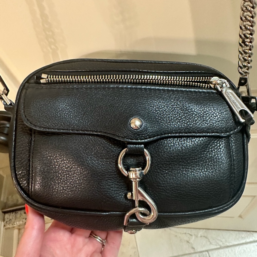 REBECCA MINKOFF BLACK LEATHER CROSSBODY 🖤🖤🖤
